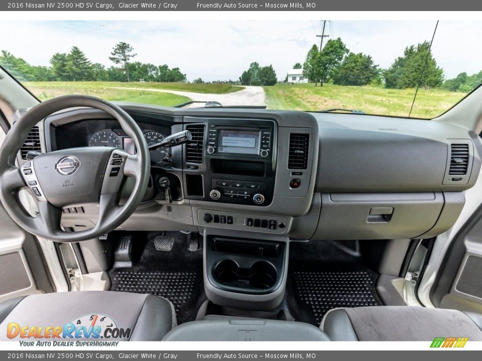 2016 Nissan NV 2500 HD SV Cargo Glacier White / Gray Photo #32