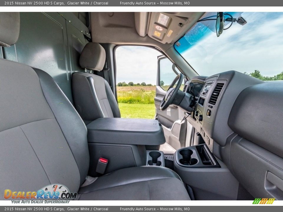 2015 Nissan NV 2500 HD S Cargo Glacier White / Charcoal Photo #29