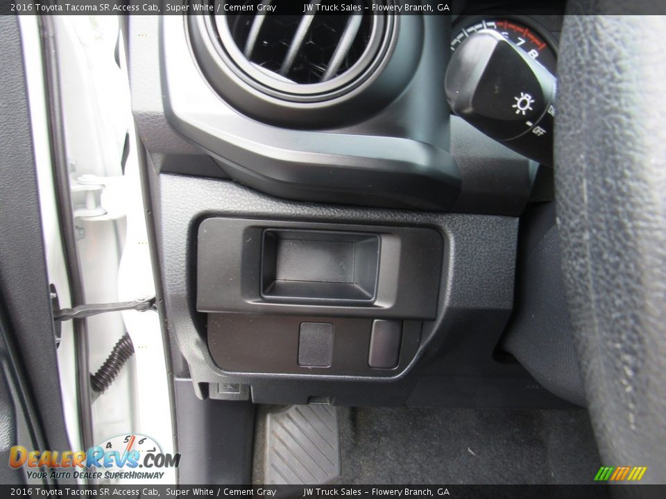 2016 Toyota Tacoma SR Access Cab Super White / Cement Gray Photo #31