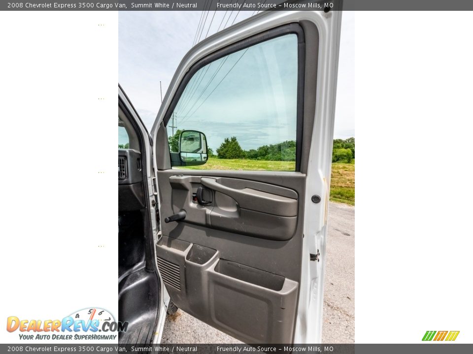 2008 Chevrolet Express 3500 Cargo Van Summit White / Neutral Photo #30