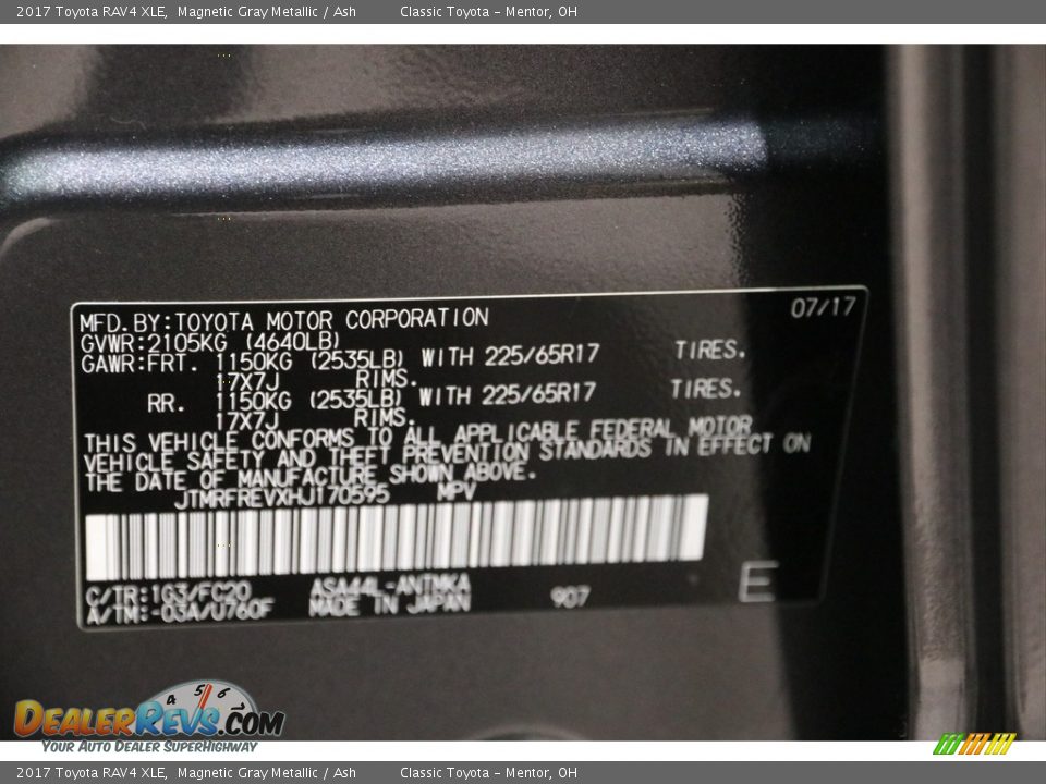 2017 Toyota RAV4 XLE Magnetic Gray Metallic / Ash Photo #19