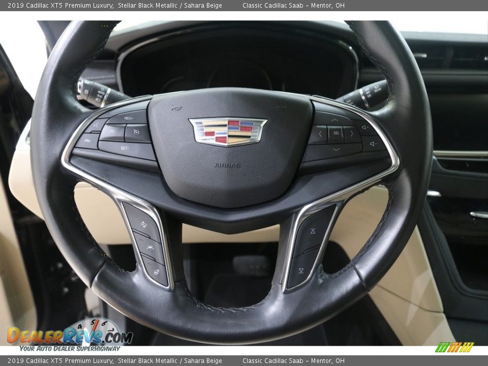 2019 Cadillac XT5 Premium Luxury Steering Wheel Photo #8