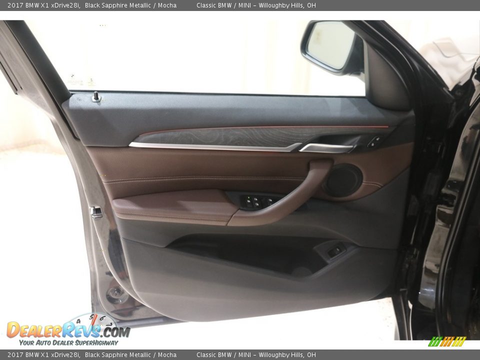 2017 BMW X1 xDrive28i Black Sapphire Metallic / Mocha Photo #5