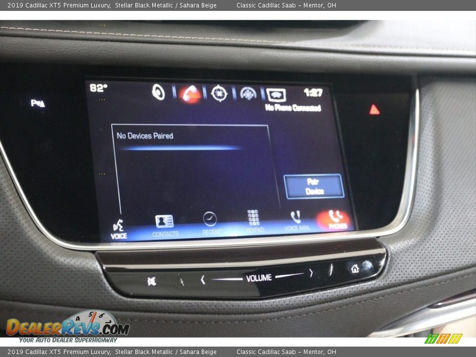 Controls of 2019 Cadillac XT5 Premium Luxury Photo #12