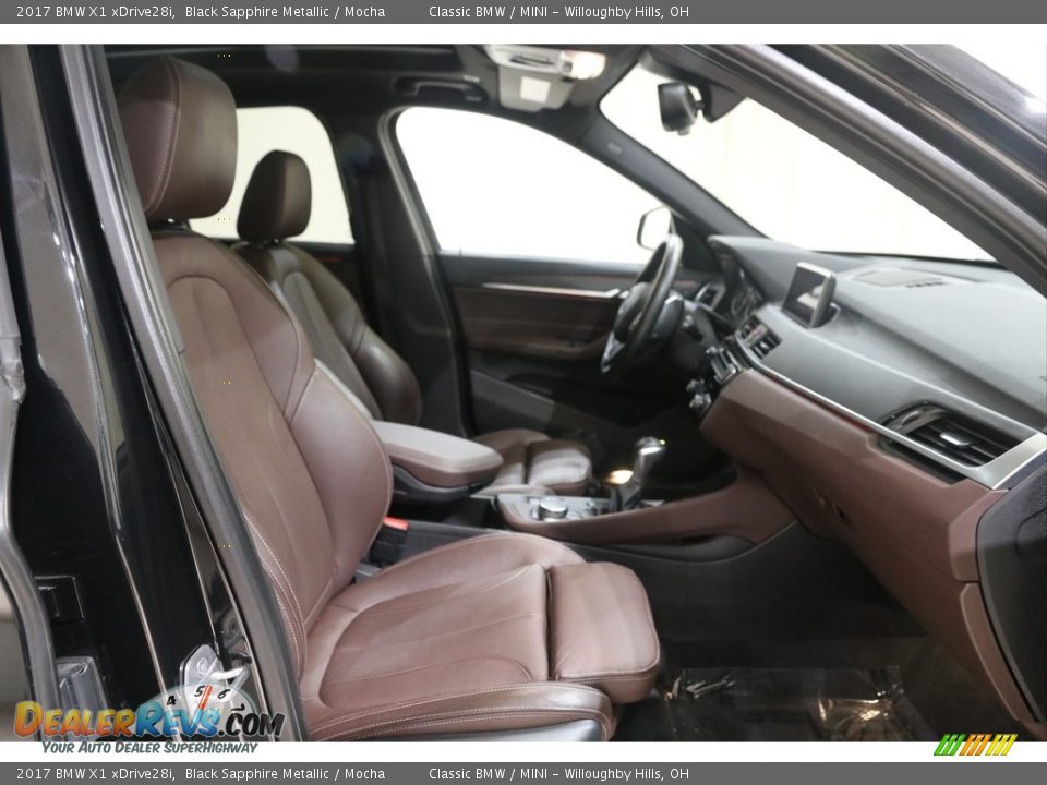 2017 BMW X1 xDrive28i Black Sapphire Metallic / Mocha Photo #16