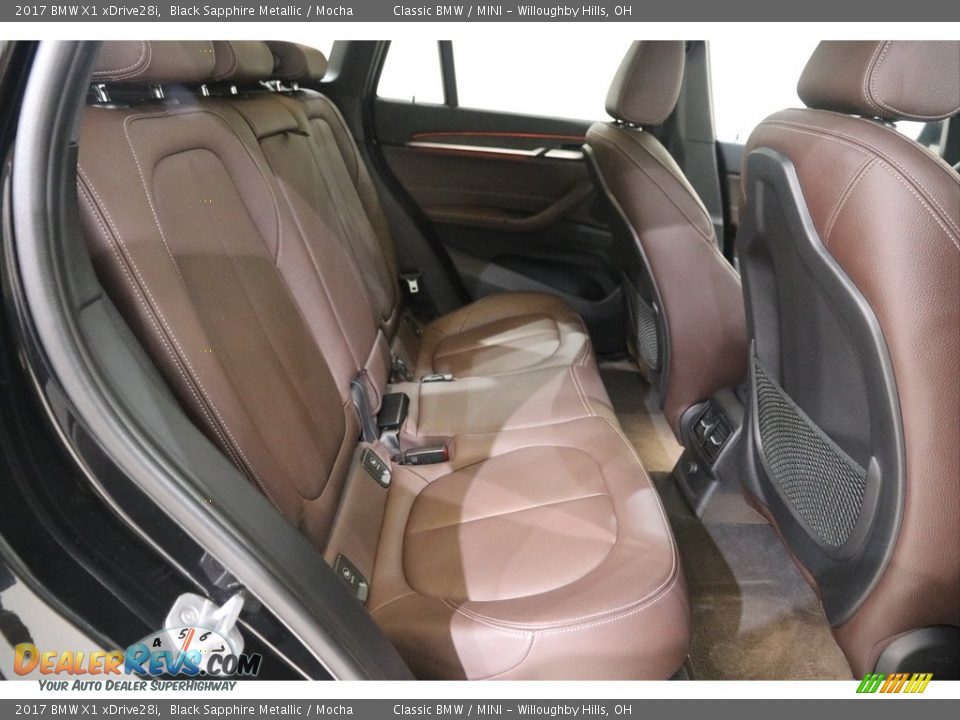 2017 BMW X1 xDrive28i Black Sapphire Metallic / Mocha Photo #17