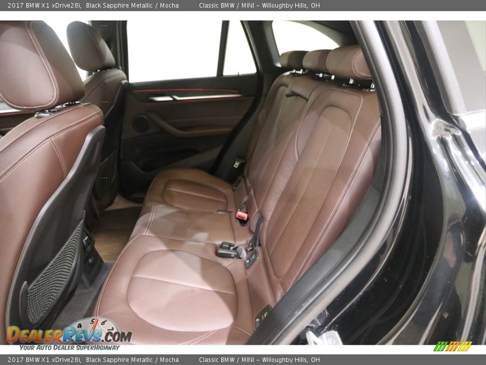 2017 BMW X1 xDrive28i Black Sapphire Metallic / Mocha Photo #18