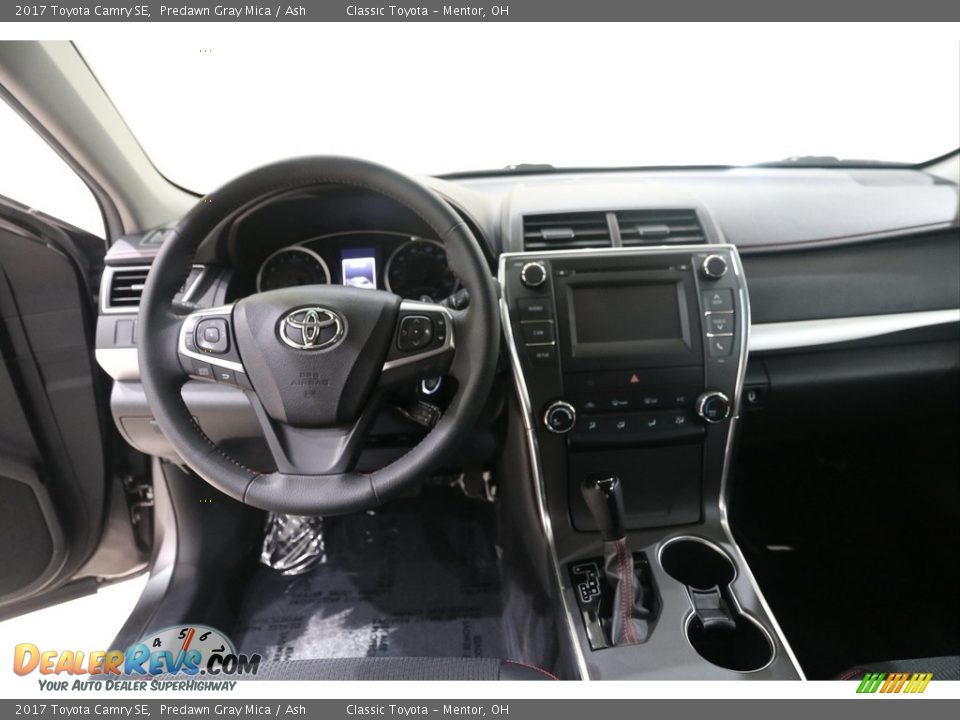 2017 Toyota Camry SE Predawn Gray Mica / Ash Photo #7