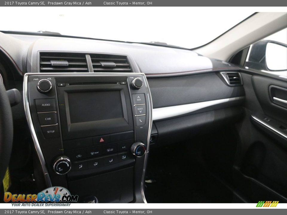 2017 Toyota Camry SE Predawn Gray Mica / Ash Photo #10