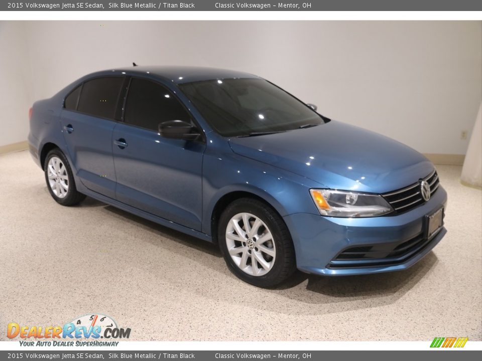 Front 3/4 View of 2015 Volkswagen Jetta SE Sedan Photo #1