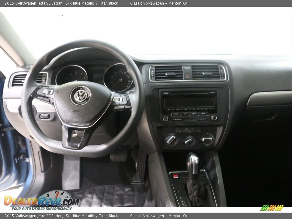 Dashboard of 2015 Volkswagen Jetta SE Sedan Photo #7