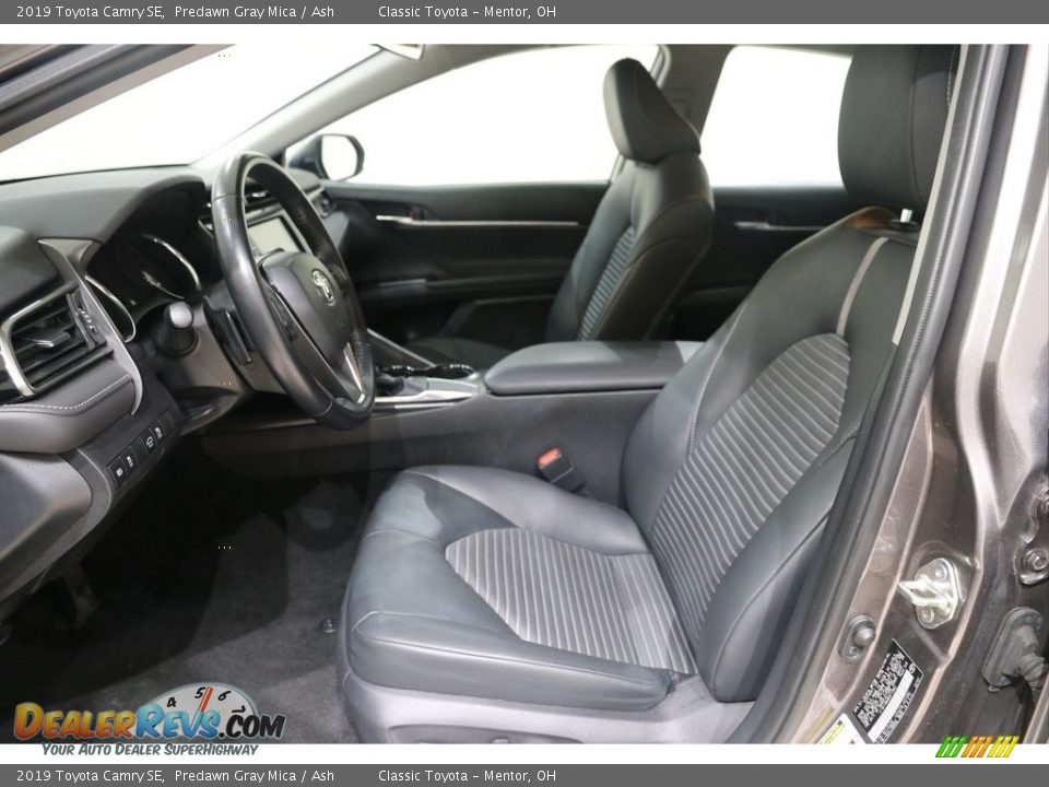 2019 Toyota Camry SE Predawn Gray Mica / Ash Photo #6