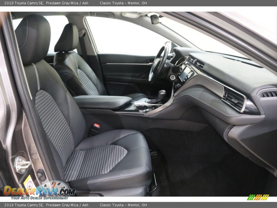 2019 Toyota Camry SE Predawn Gray Mica / Ash Photo #14