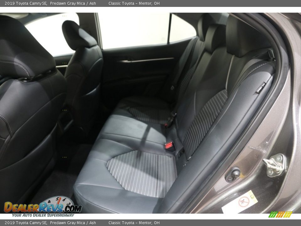 2019 Toyota Camry SE Predawn Gray Mica / Ash Photo #16