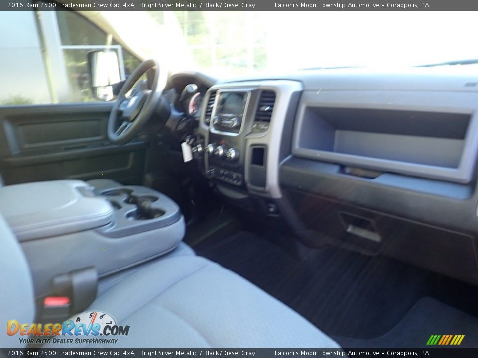 2016 Ram 2500 Tradesman Crew Cab 4x4 Bright Silver Metallic / Black/Diesel Gray Photo #11