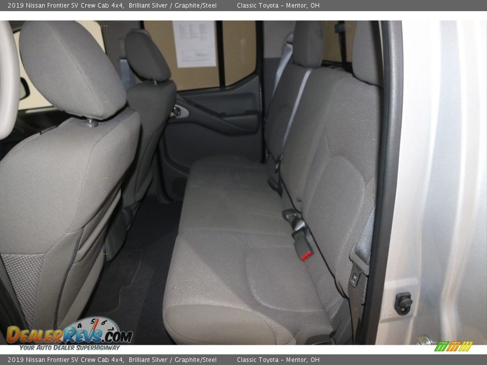2019 Nissan Frontier SV Crew Cab 4x4 Brilliant Silver / Graphite/Steel Photo #16