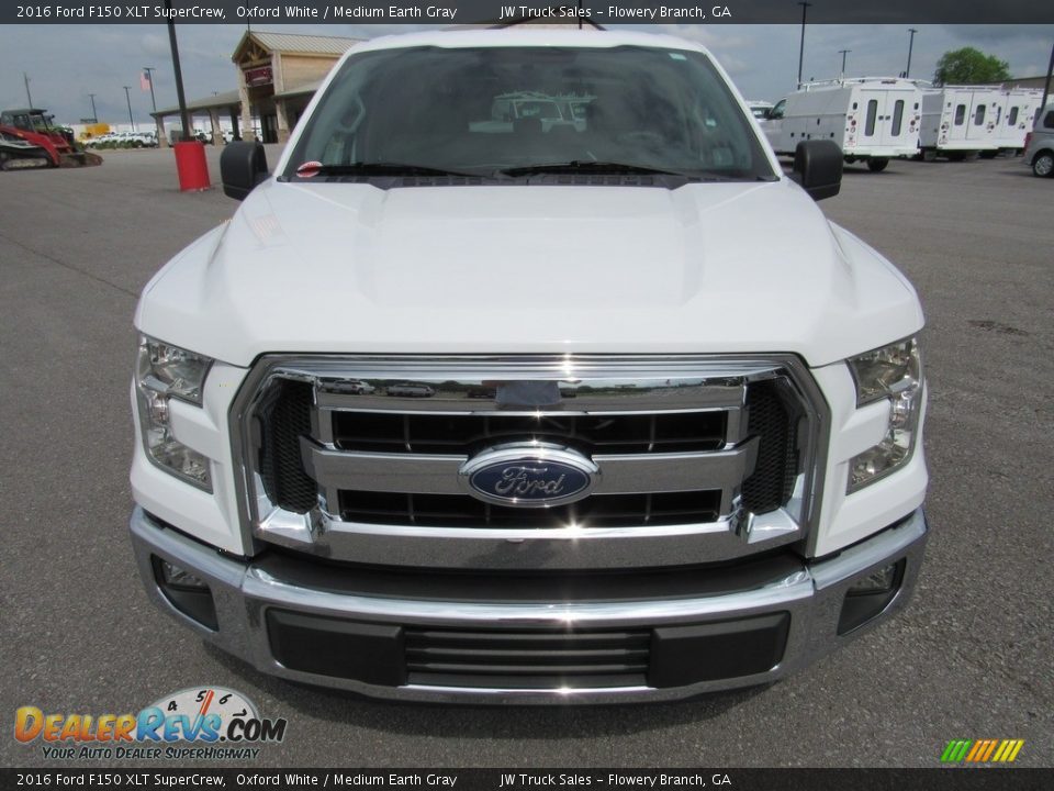 2016 Ford F150 XLT SuperCrew Oxford White / Medium Earth Gray Photo #8