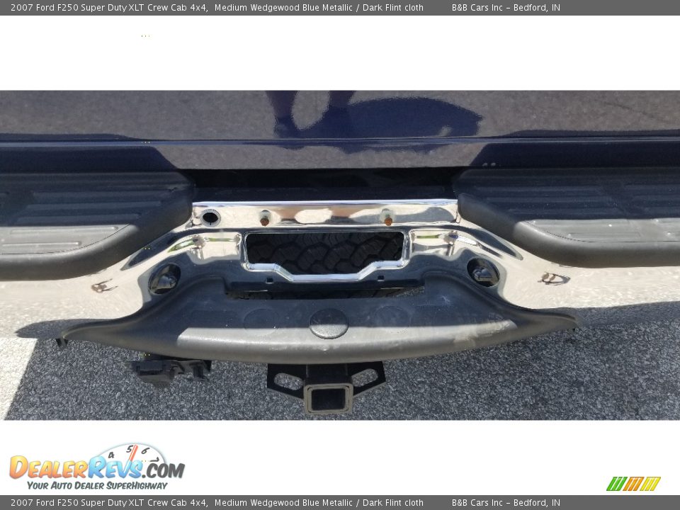 2007 Ford F250 Super Duty XLT Crew Cab 4x4 Medium Wedgewood Blue Metallic / Dark Flint cloth Photo #19
