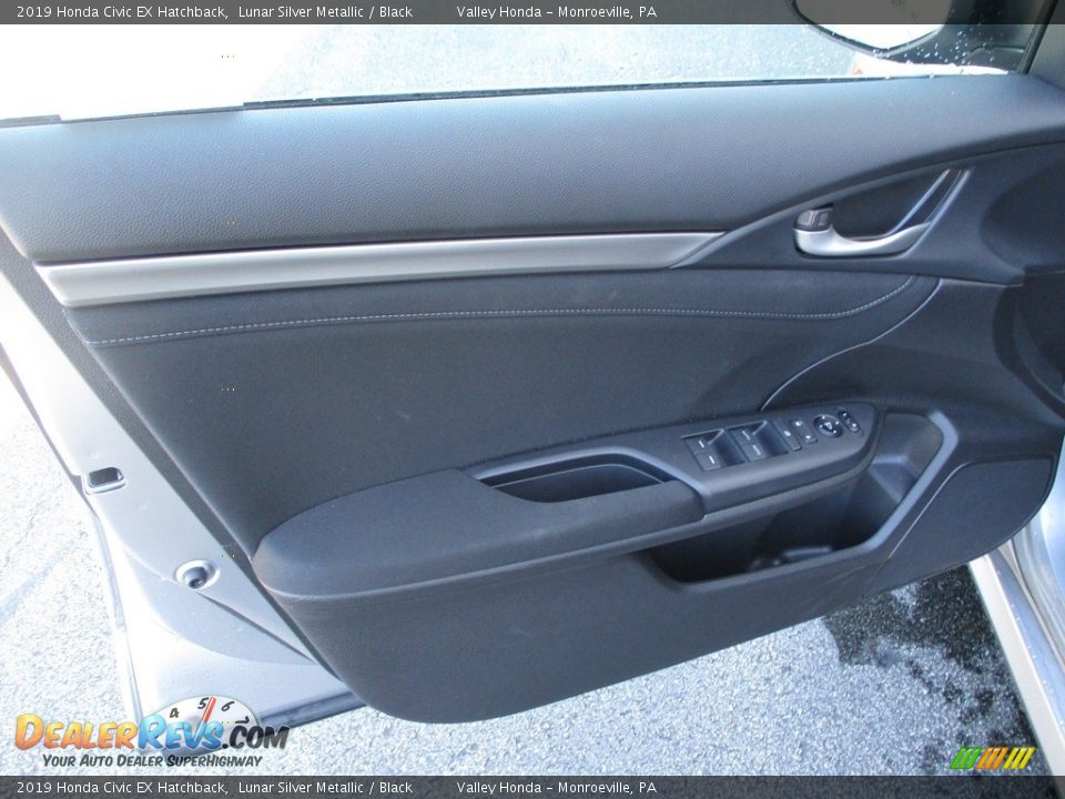 2019 Honda Civic EX Hatchback Lunar Silver Metallic / Black Photo #10