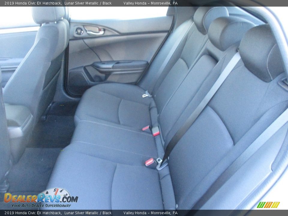 2019 Honda Civic EX Hatchback Lunar Silver Metallic / Black Photo #12