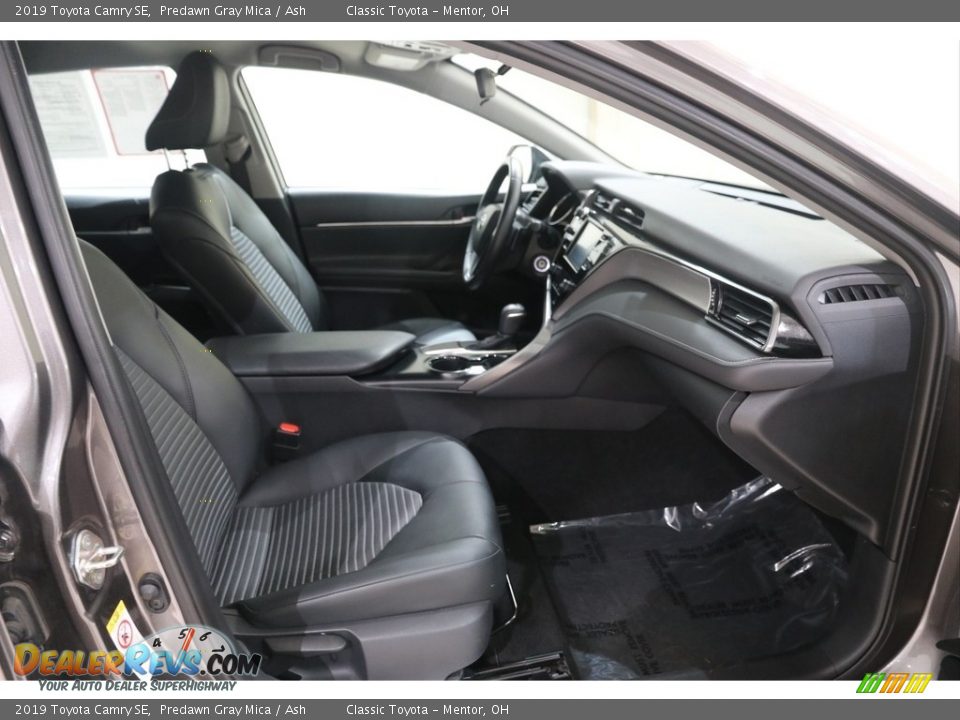 2019 Toyota Camry SE Predawn Gray Mica / Ash Photo #14