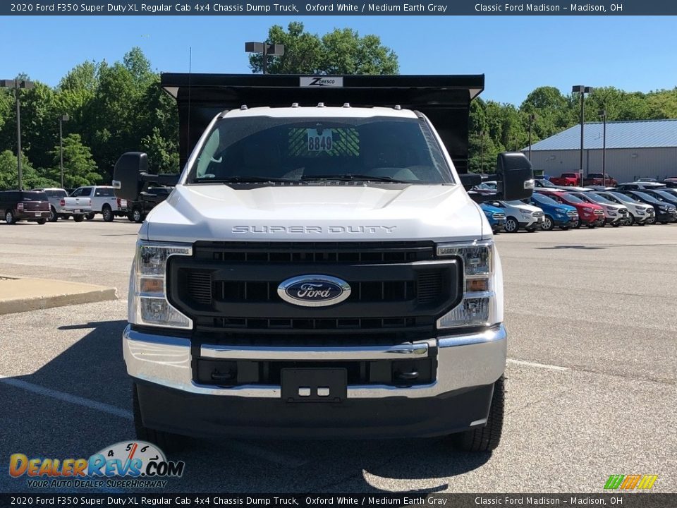 2020 Ford F350 Super Duty XL Regular Cab 4x4 Chassis Dump Truck Oxford White / Medium Earth Gray Photo #7