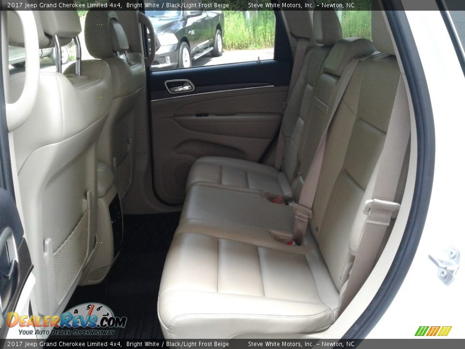 2017 Jeep Grand Cherokee Limited 4x4 Bright White / Black/Light Frost Beige Photo #13
