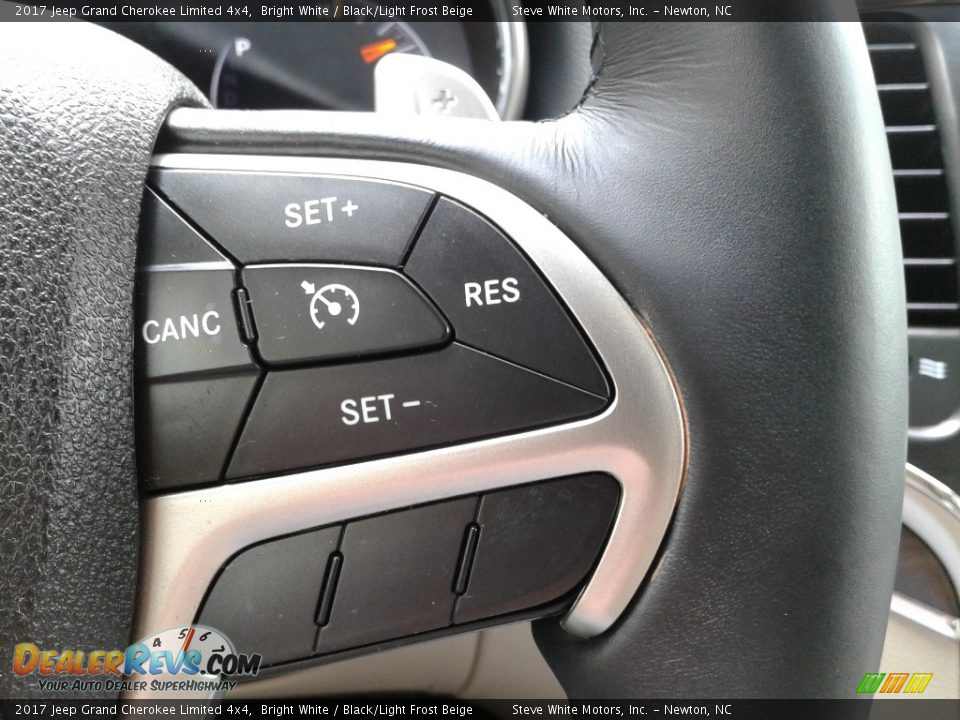 2017 Jeep Grand Cherokee Limited 4x4 Bright White / Black/Light Frost Beige Photo #21