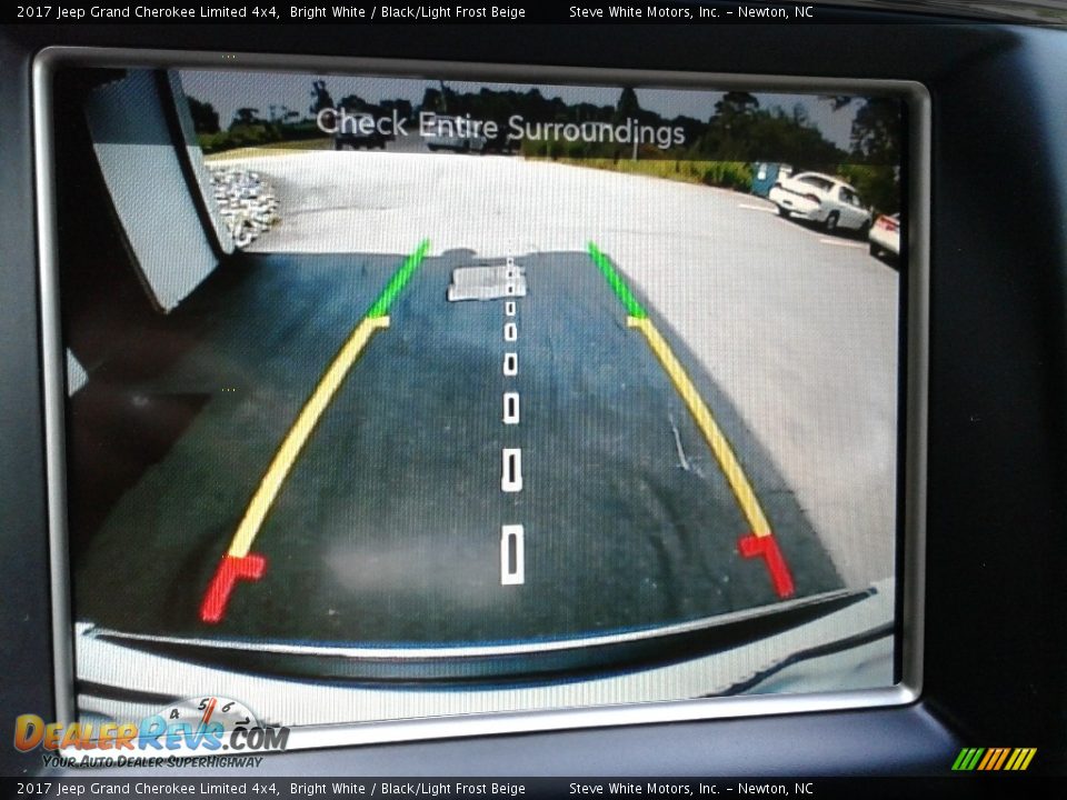 2017 Jeep Grand Cherokee Limited 4x4 Bright White / Black/Light Frost Beige Photo #27