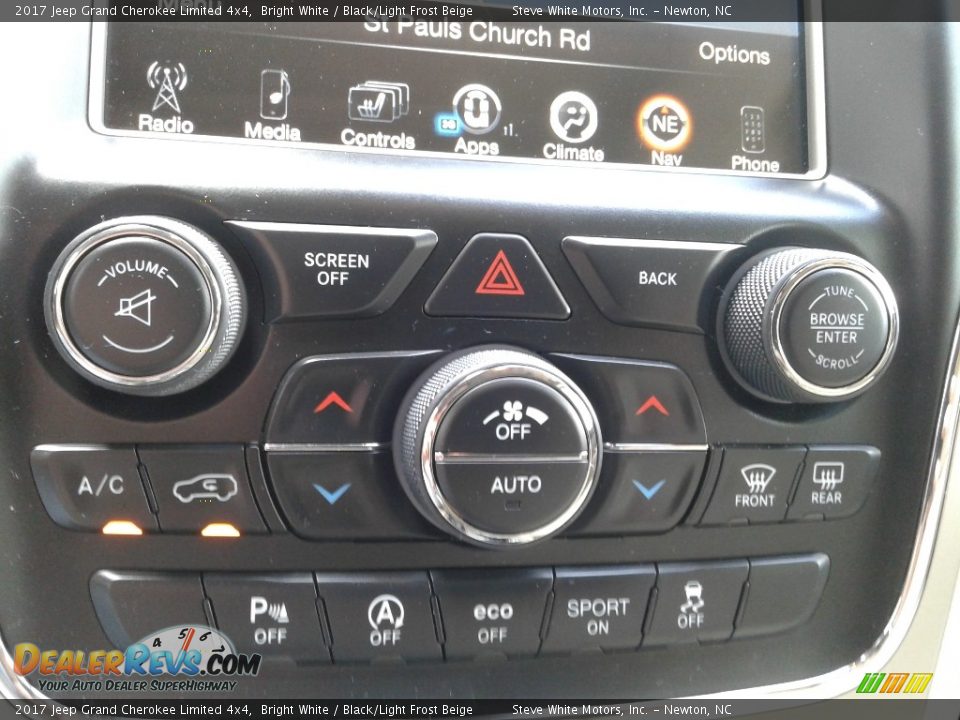 2017 Jeep Grand Cherokee Limited 4x4 Bright White / Black/Light Frost Beige Photo #28