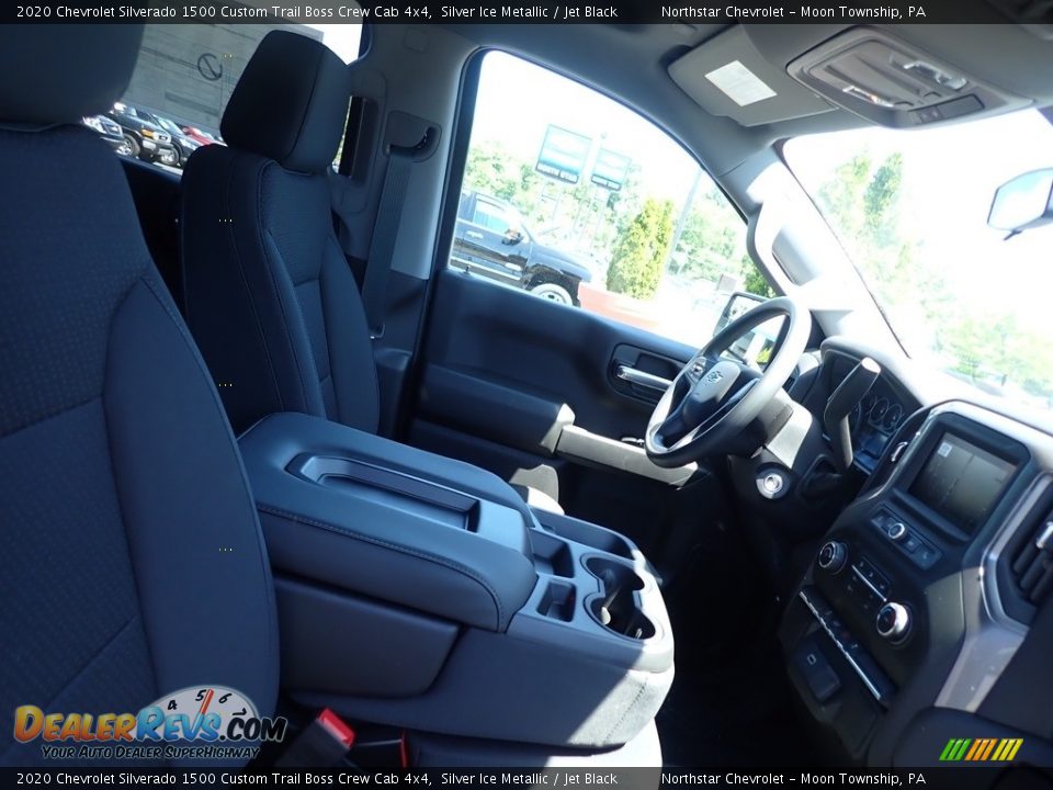 2020 Chevrolet Silverado 1500 Custom Trail Boss Crew Cab 4x4 Silver Ice Metallic / Jet Black Photo #8