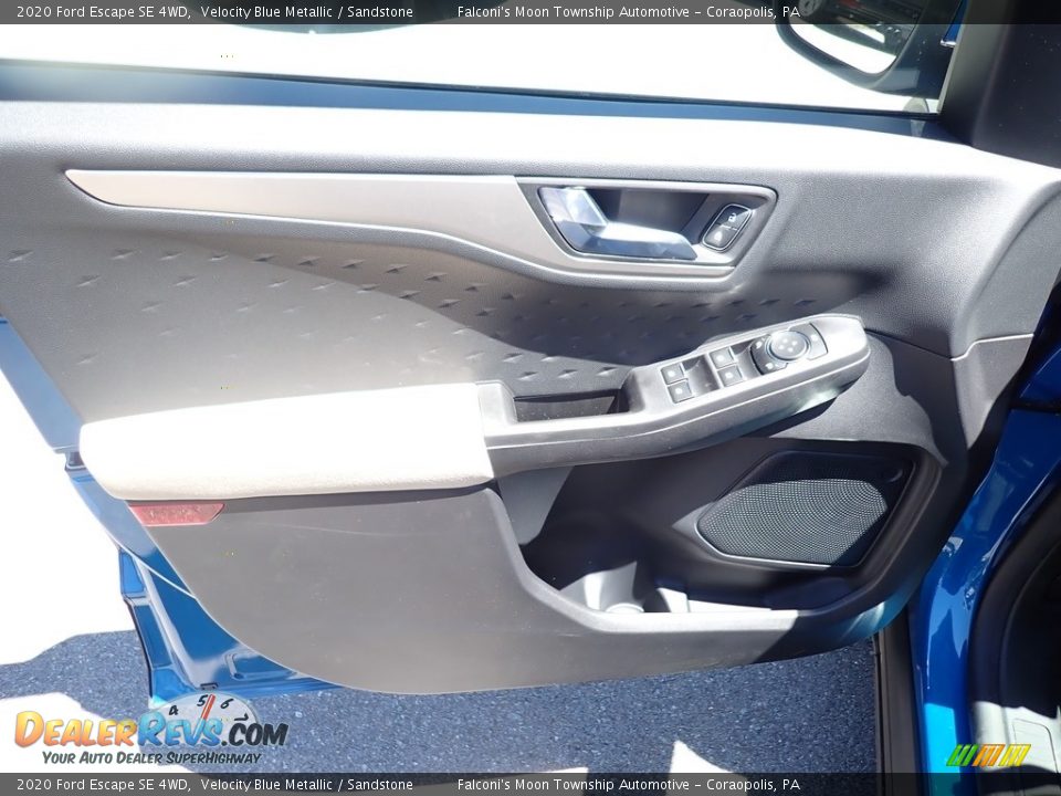 2020 Ford Escape SE 4WD Velocity Blue Metallic / Sandstone Photo #11