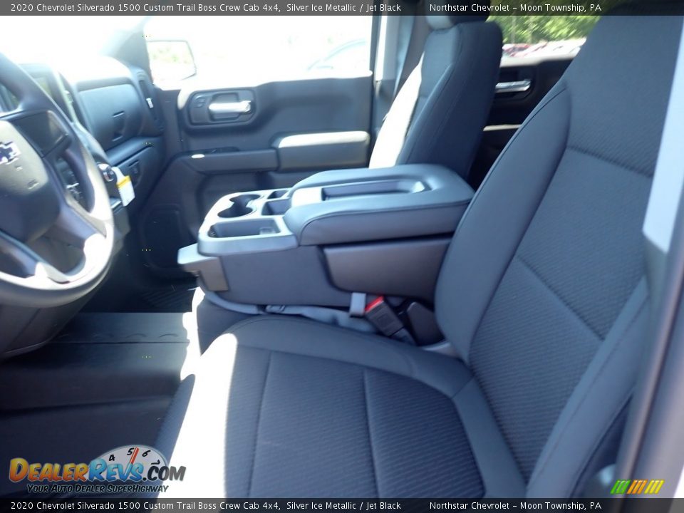 2020 Chevrolet Silverado 1500 Custom Trail Boss Crew Cab 4x4 Silver Ice Metallic / Jet Black Photo #13