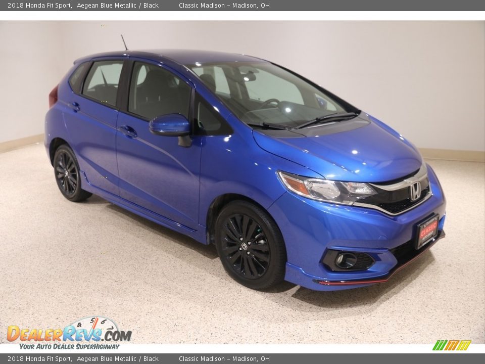 Front 3/4 View of 2018 Honda Fit Sport Photo #1