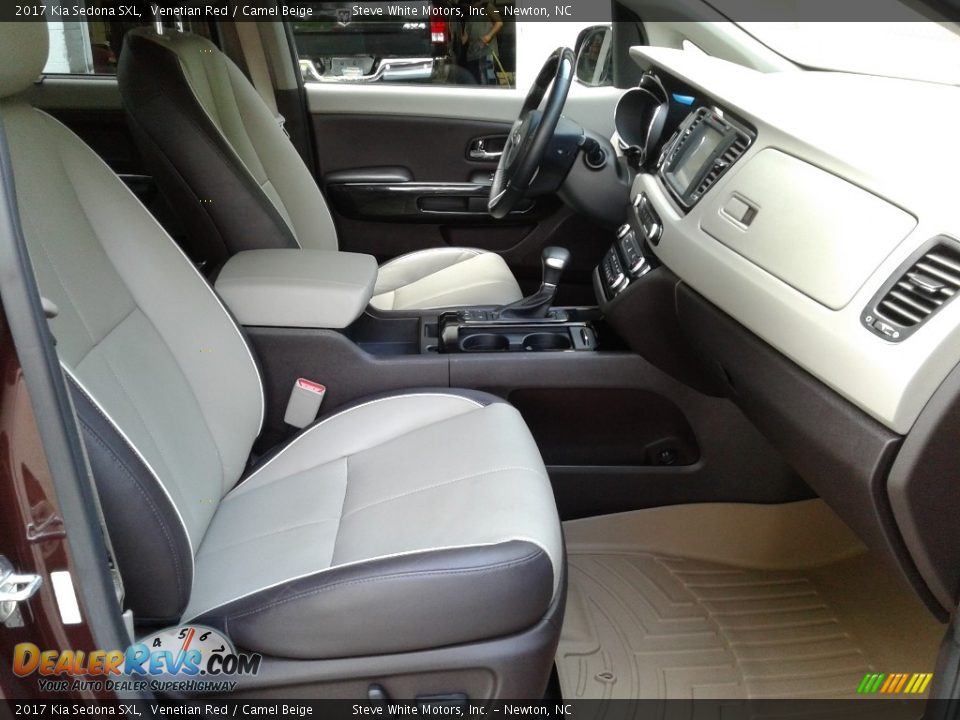 Camel Beige Interior - 2017 Kia Sedona SXL Photo #18