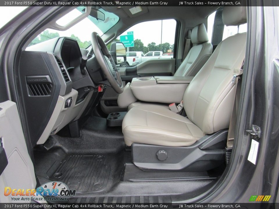 Front Seat of 2017 Ford F550 Super Duty XL Regular Cab 4x4 Rollback Truck Photo #27