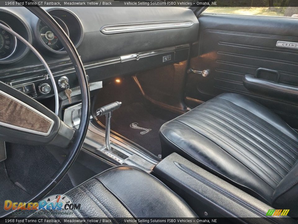 1968 Ford Torino GT Fastback Shifter Photo #4