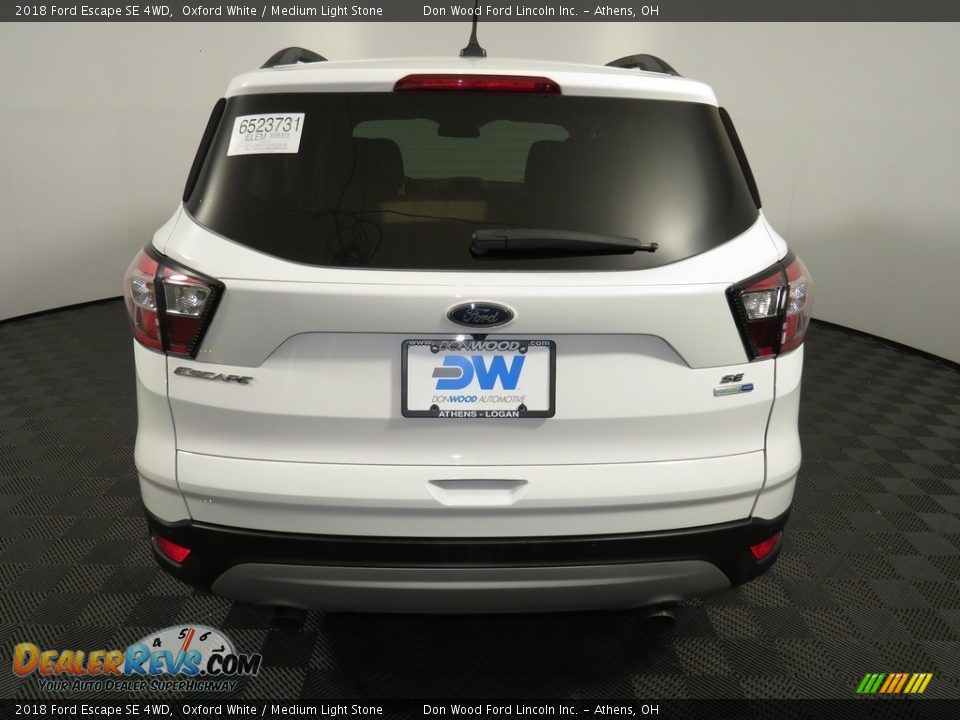 2018 Ford Escape SE 4WD Oxford White / Medium Light Stone Photo #11