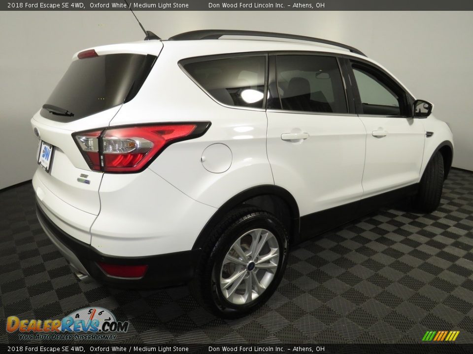 2018 Ford Escape SE 4WD Oxford White / Medium Light Stone Photo #15