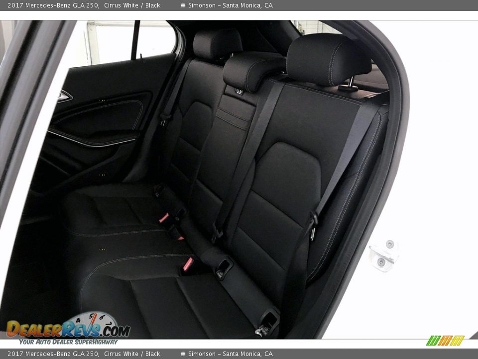 2017 Mercedes-Benz GLA 250 Cirrus White / Black Photo #15