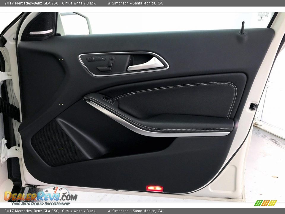 2017 Mercedes-Benz GLA 250 Cirrus White / Black Photo #30