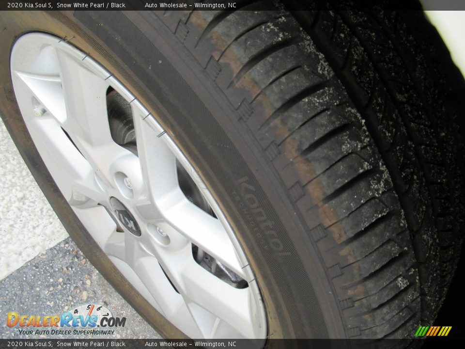2020 Kia Soul S Snow White Pearl / Black Photo #8