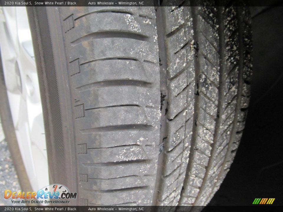 2020 Kia Soul S Snow White Pearl / Black Photo #9
