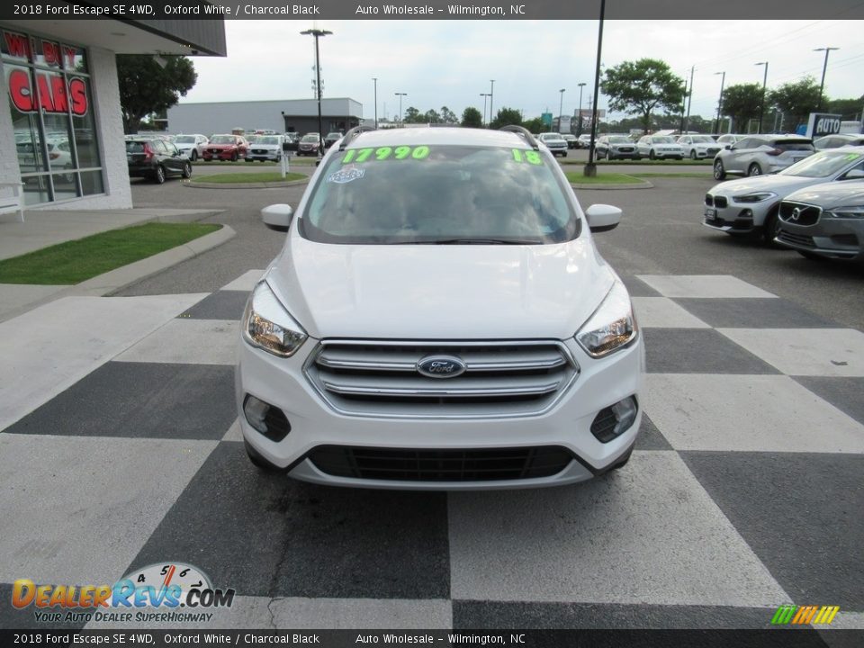 2018 Ford Escape SE 4WD Oxford White / Charcoal Black Photo #2