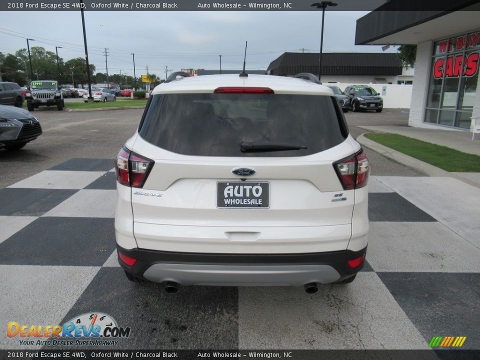2018 Ford Escape SE 4WD Oxford White / Charcoal Black Photo #4