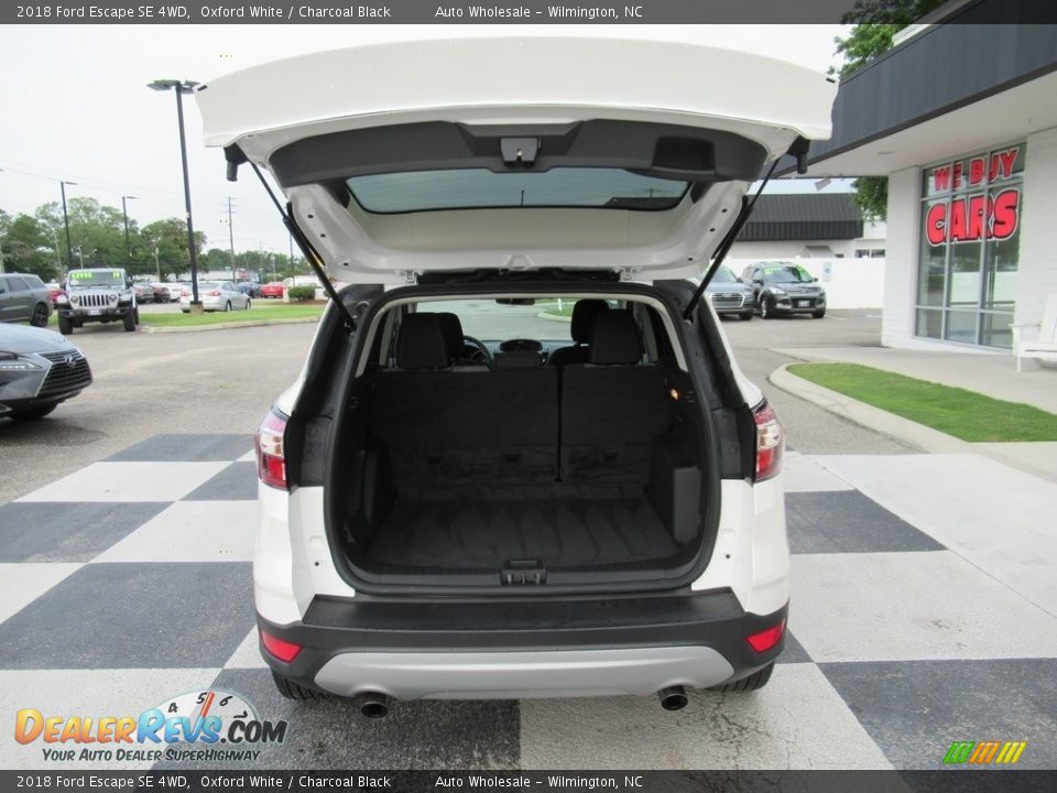 2018 Ford Escape SE 4WD Oxford White / Charcoal Black Photo #5
