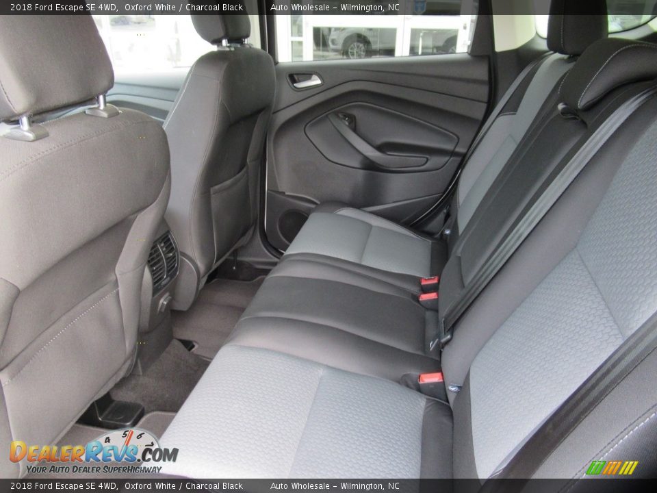 2018 Ford Escape SE 4WD Oxford White / Charcoal Black Photo #12