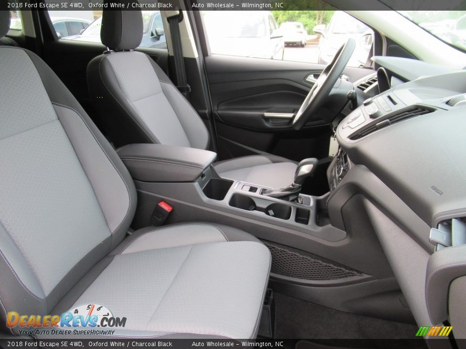 2018 Ford Escape SE 4WD Oxford White / Charcoal Black Photo #13