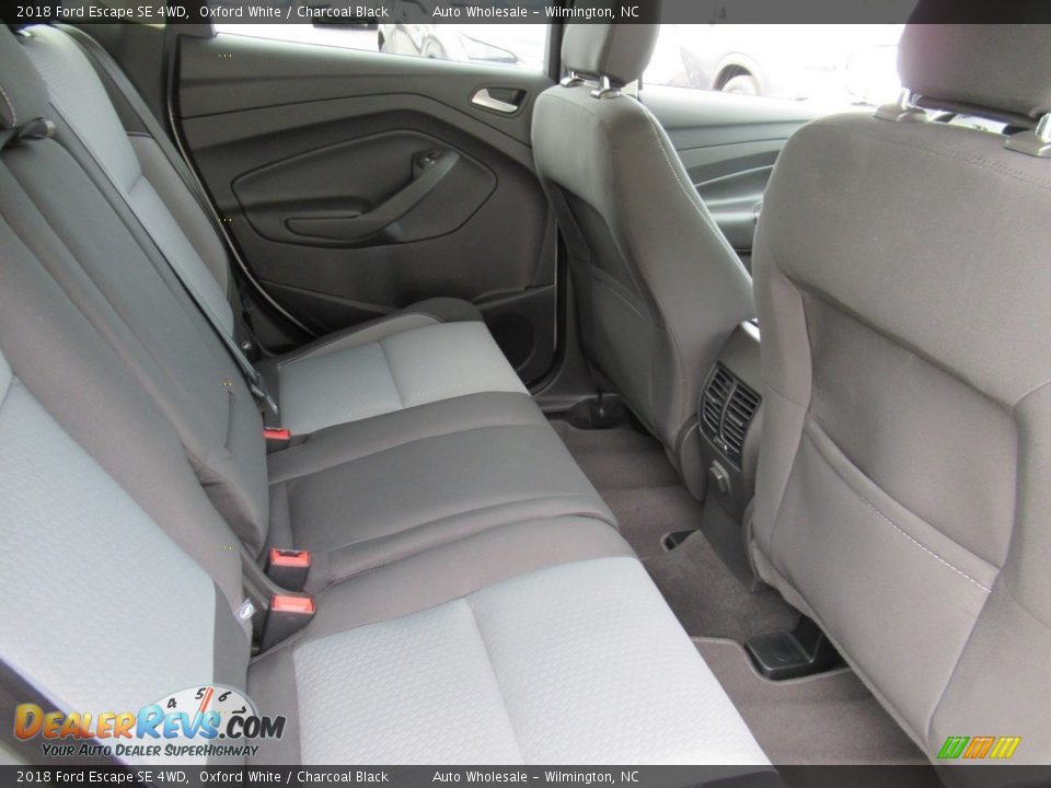 2018 Ford Escape SE 4WD Oxford White / Charcoal Black Photo #14