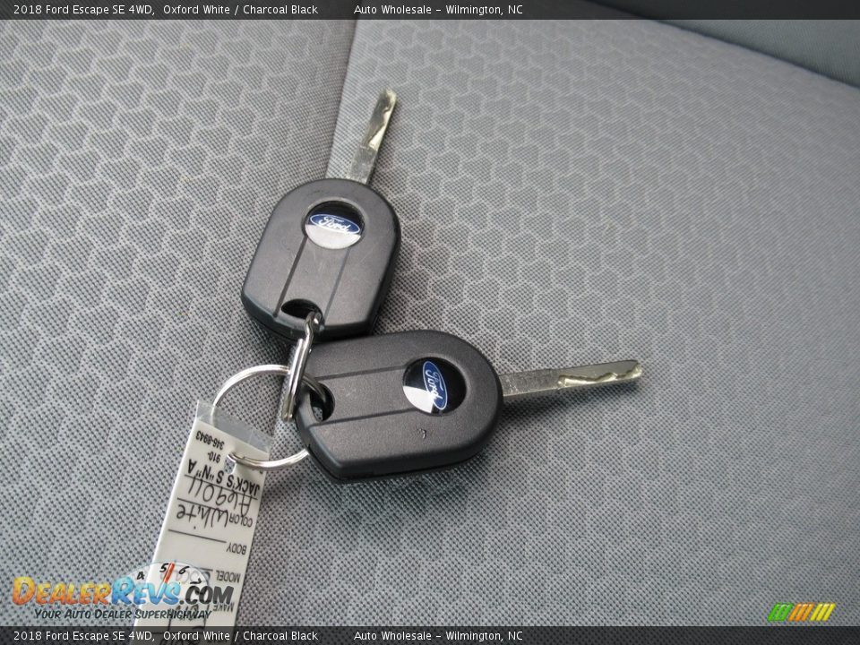 2018 Ford Escape SE 4WD Oxford White / Charcoal Black Photo #20